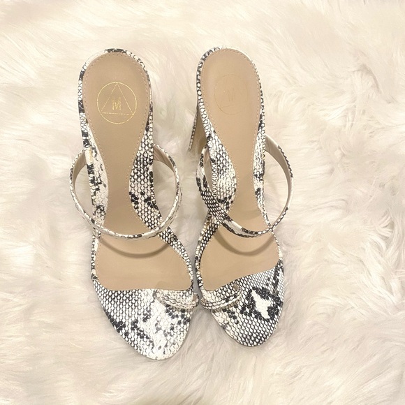 Snake skin sandals shoes - Picture 2 of 4